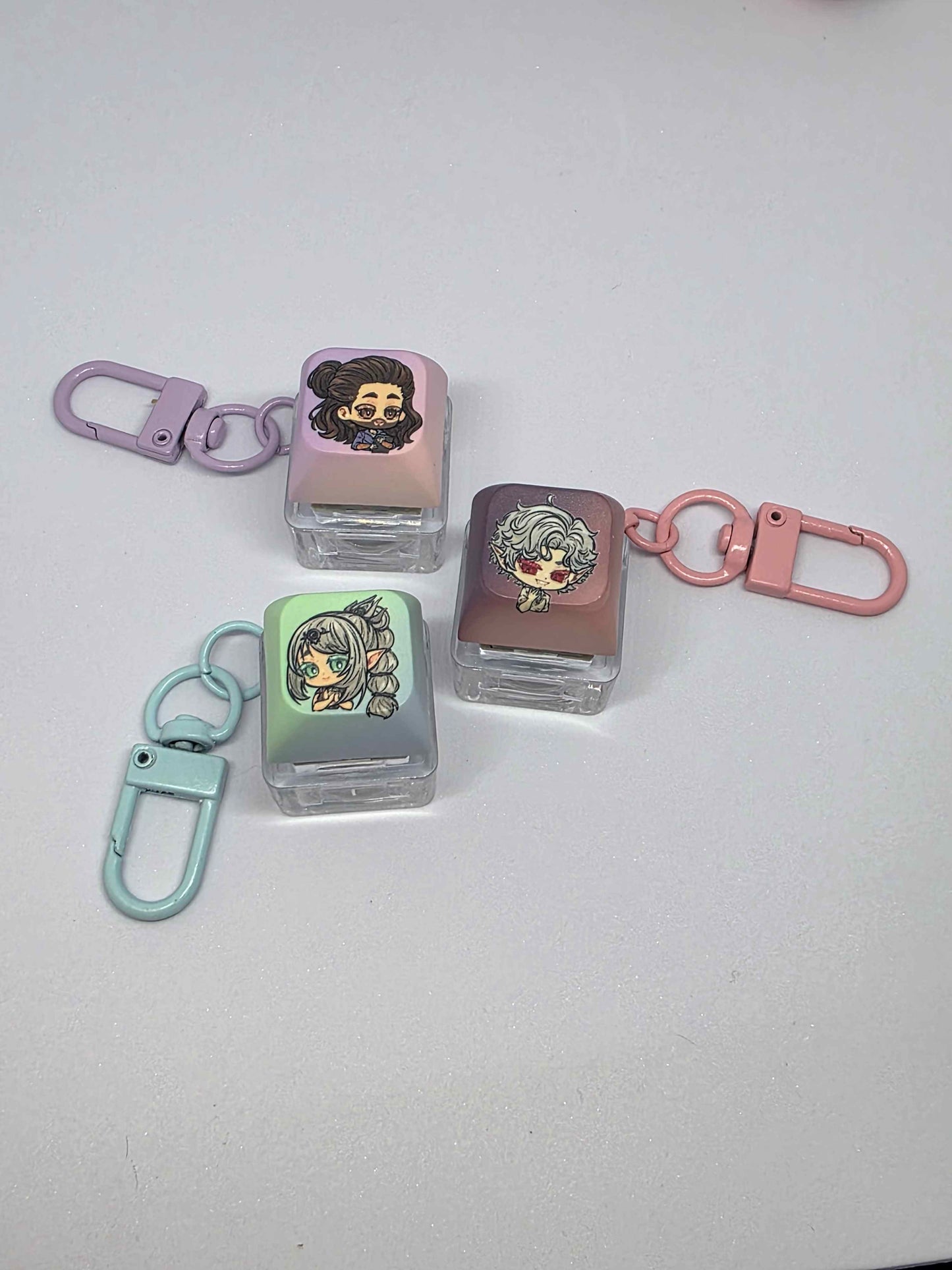 Pale Elf Light-Up Clicky Keychain
